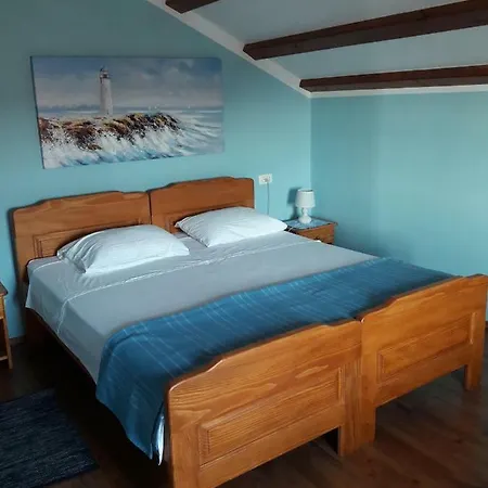 Homestay Car Free Island Gasparini Unije